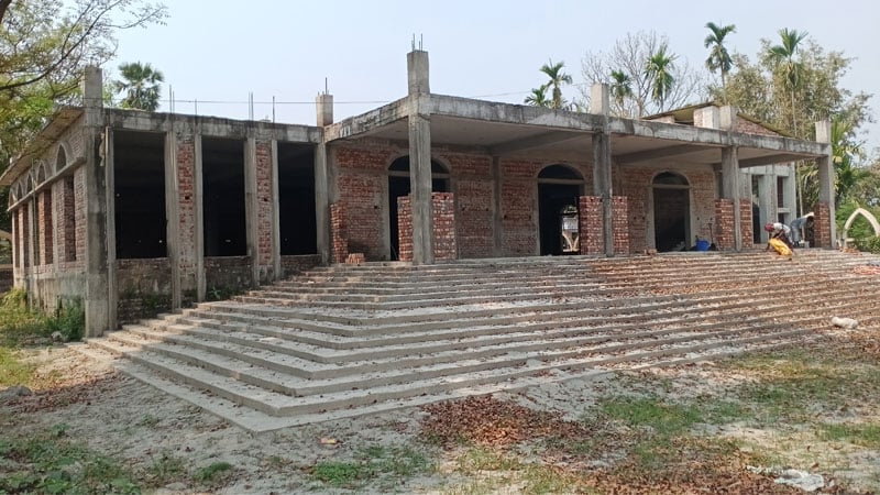 ধামরাইয়ে মসজিদের আংশিক কাজ করে তুলে নিয়েছে ৩ কোটি টাকা